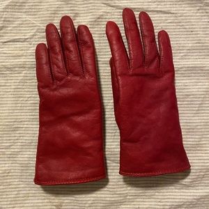 Gorgeous rich red hued lined leather gloves